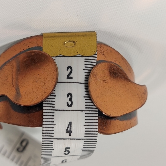 Copper Clam Shell Hinged Chunky Bangle Bracelet - Picture 7 of 7